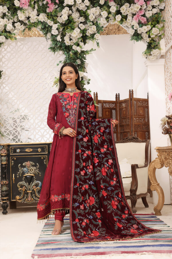 Hadiaeman Embroidered Velvet Collection 23' - Image 3