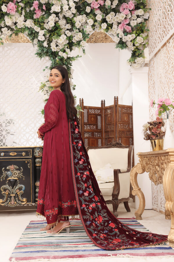 Hadiaeman Embroidered Velvet Collection 23' - Image 2
